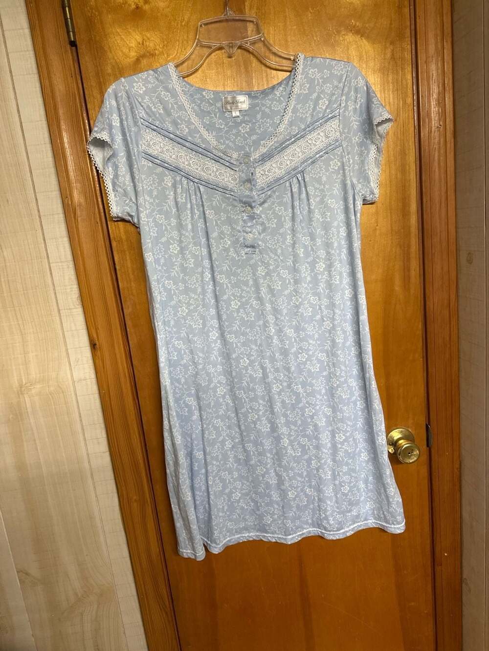 Body Touch Women’s Blue Floral Nightgown Lace Trim Short Sleeve Sleep Shirt
